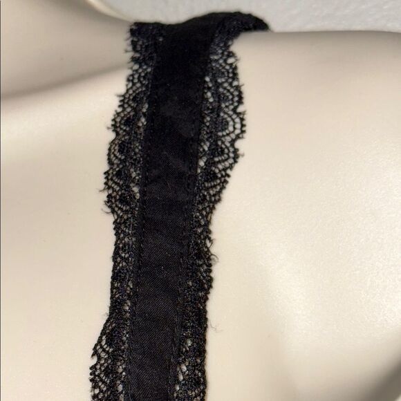 FOREVER 21
Lace-Trim Bow Bustier Mini Dress Small - Picture 3 of 13